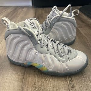 Nike Foamposite one light smoke grey